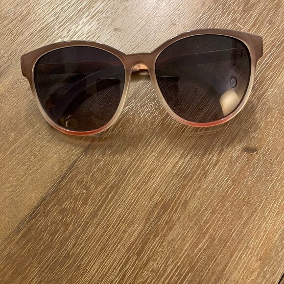 Fossil FW29 Vintage Oversized Designer Sunglasses Grey Pink - Picture 1 of 3